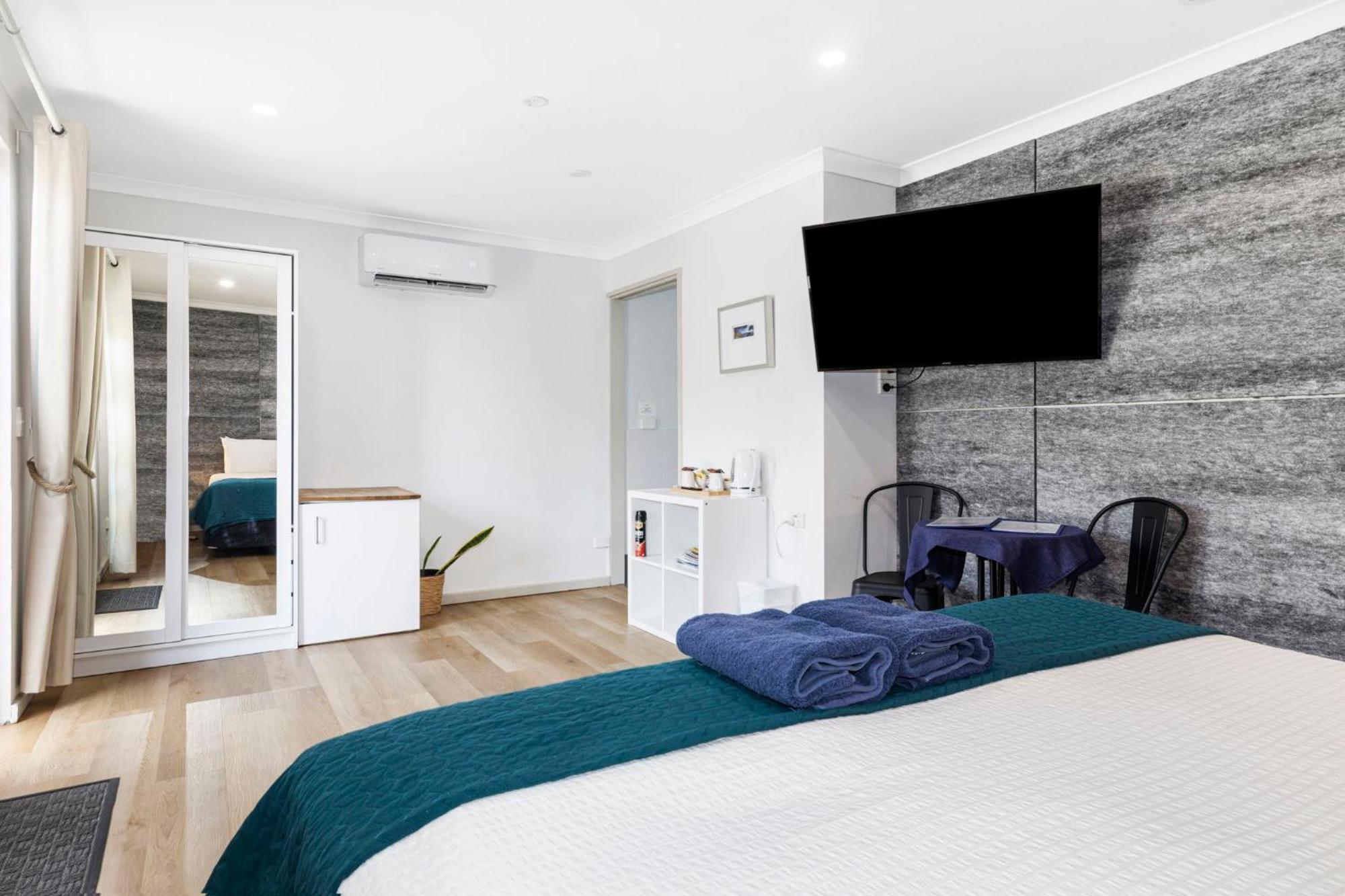 Observatory Guesthouse - Adults Only Бъселтън Екстериор снимка