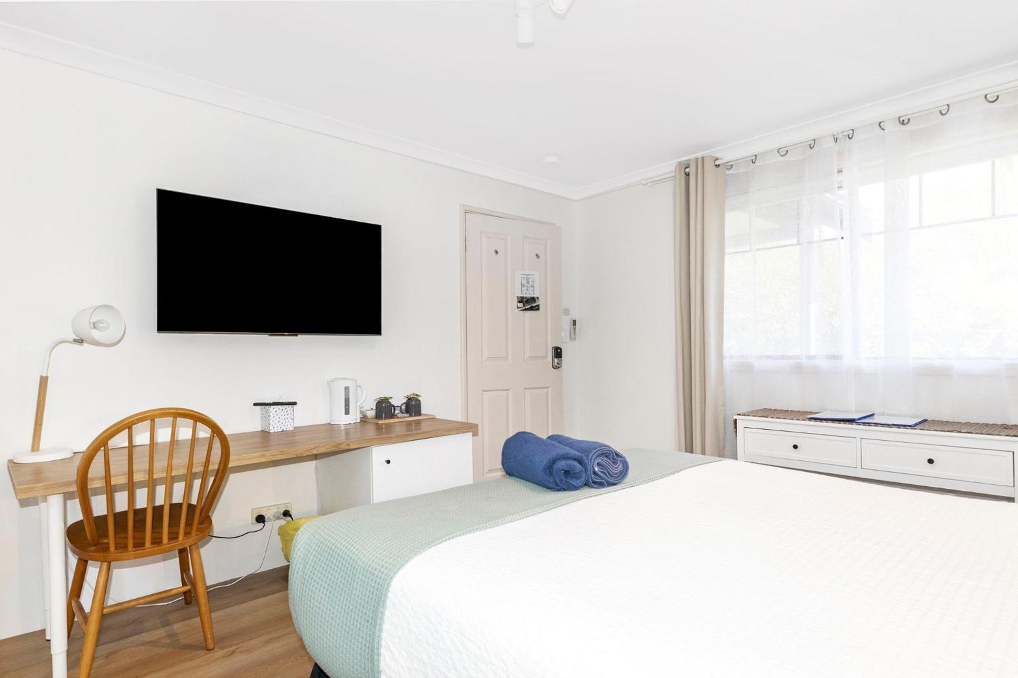 Observatory Guesthouse - Adults Only Бъселтън Екстериор снимка